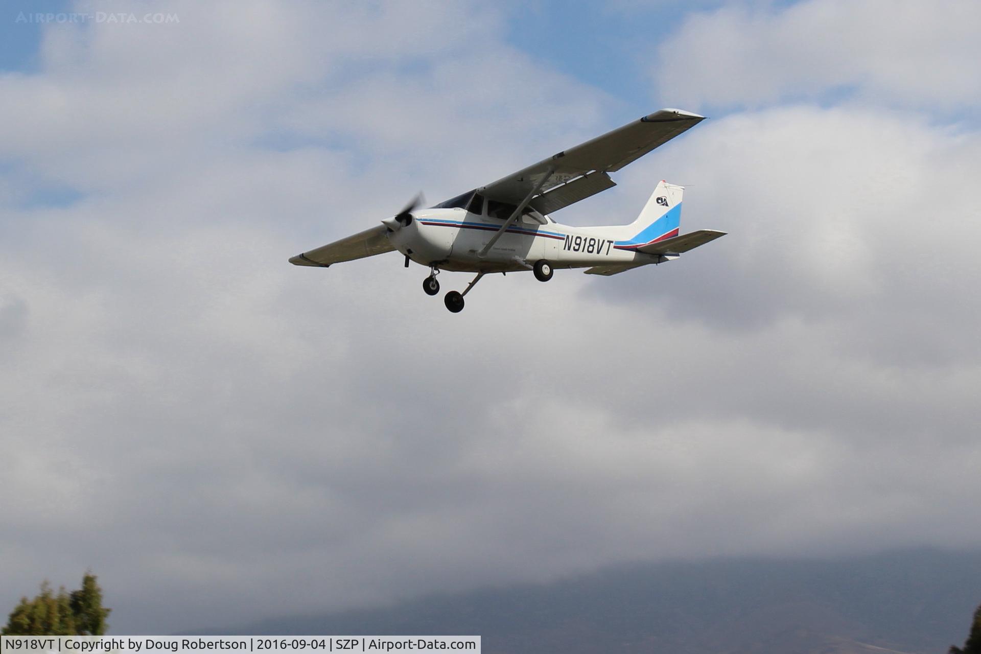 N918VT, Cessna 172P C/N 17275241, 1982 Cessna 172P SKYHAWK, Lycoming O-320-D2J 160 Hp, on final Rwy 22. Of Channel Islands Aviation-Cessna dealer since 1976 at nearby CMA.