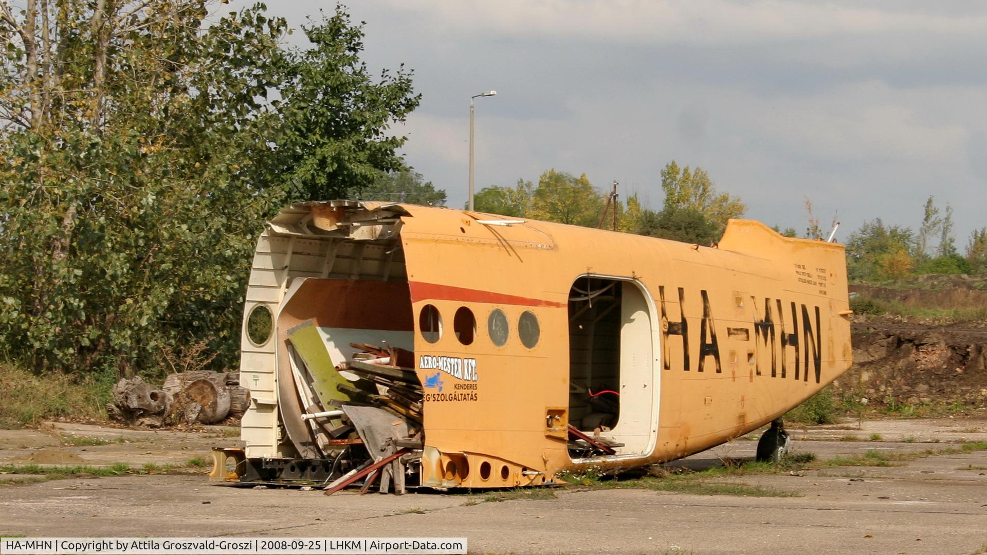 HA-MHN, 1971 PZL-Mielec An-2R C/N 1G126-02, Kunmadaras Airport, Hungary - Part of the pilot's cabin, presented at the Budapest Traffic Museum.