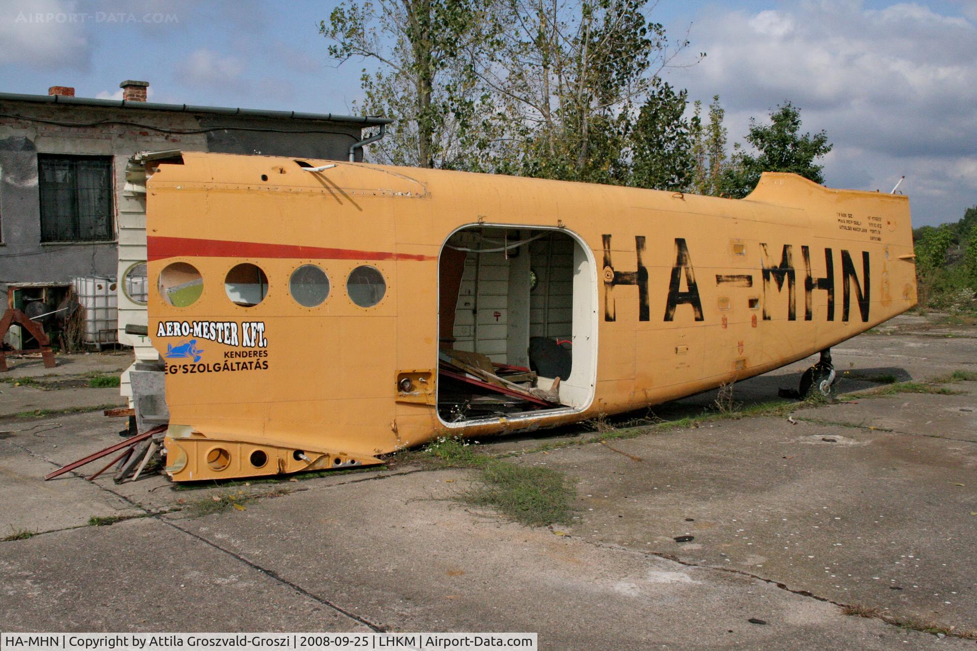 HA-MHN, 1971 PZL-Mielec An-2R C/N 1G126-02, Kunmadaras Airport, Hungary - Part of the pilot's cabin, presented at the Budapest Traffic Museum.