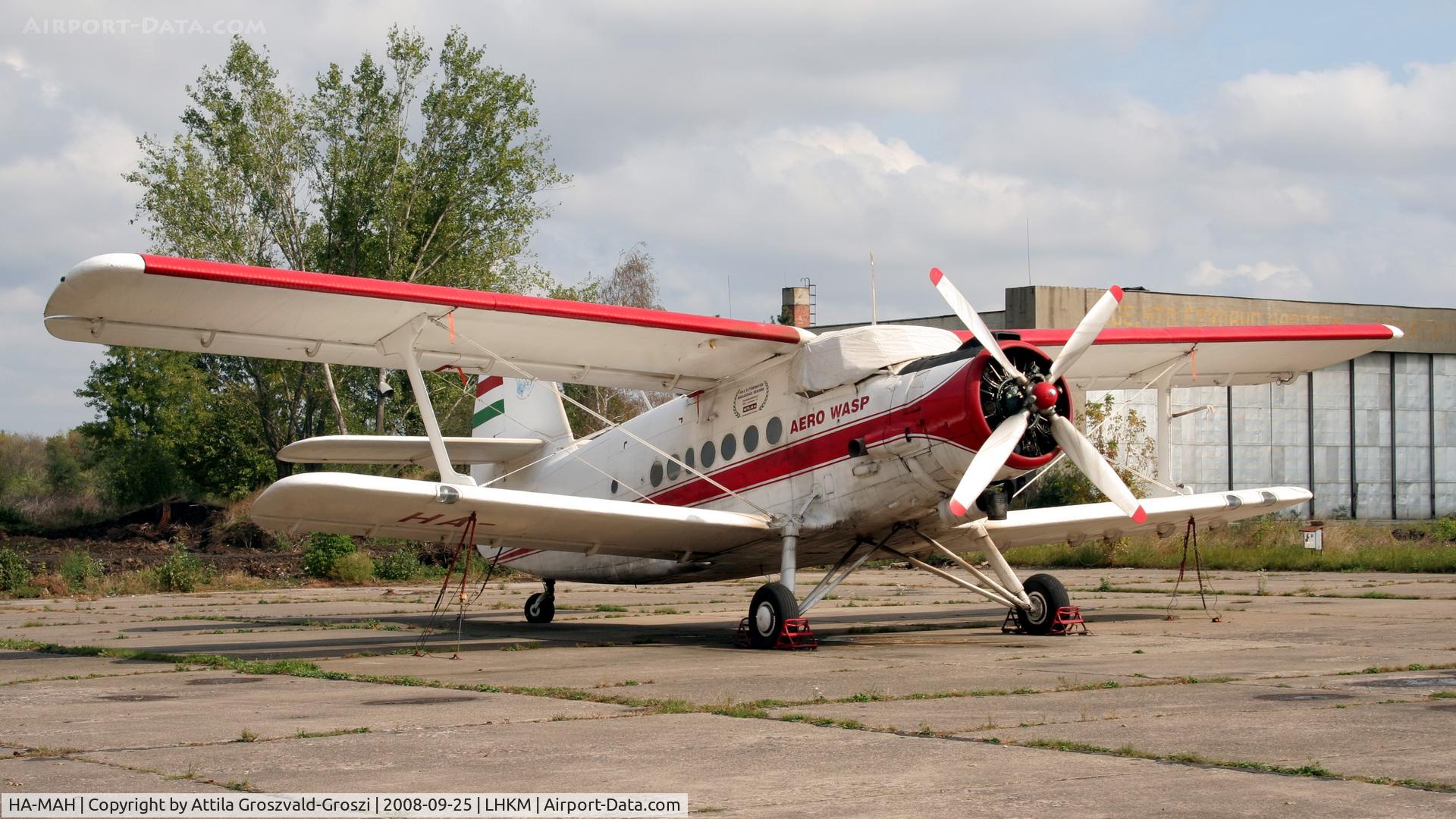HA-MAH, 1977 PZL-Mielec An-2R C/N 1G178-39, Kunmadaras Airport, Hungary