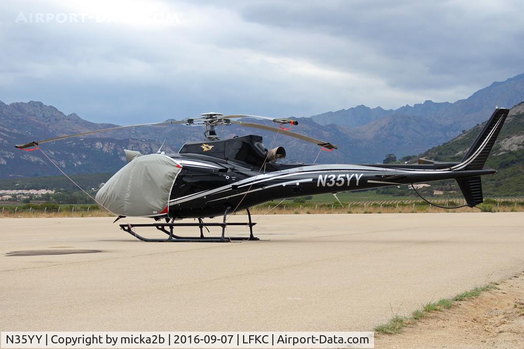 N35YY, Aerospatiale AS-350B-2 Ecureuil C/N 4673, Parked
