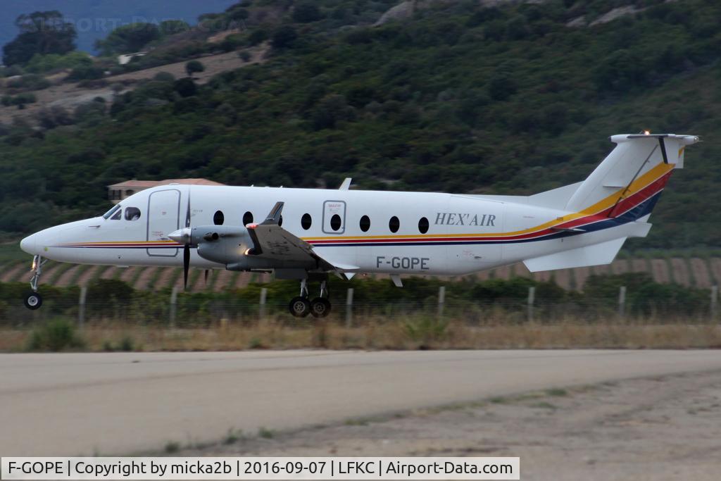 F-GOPE, 1994 Beech 1900D C/N UE-103, Landing