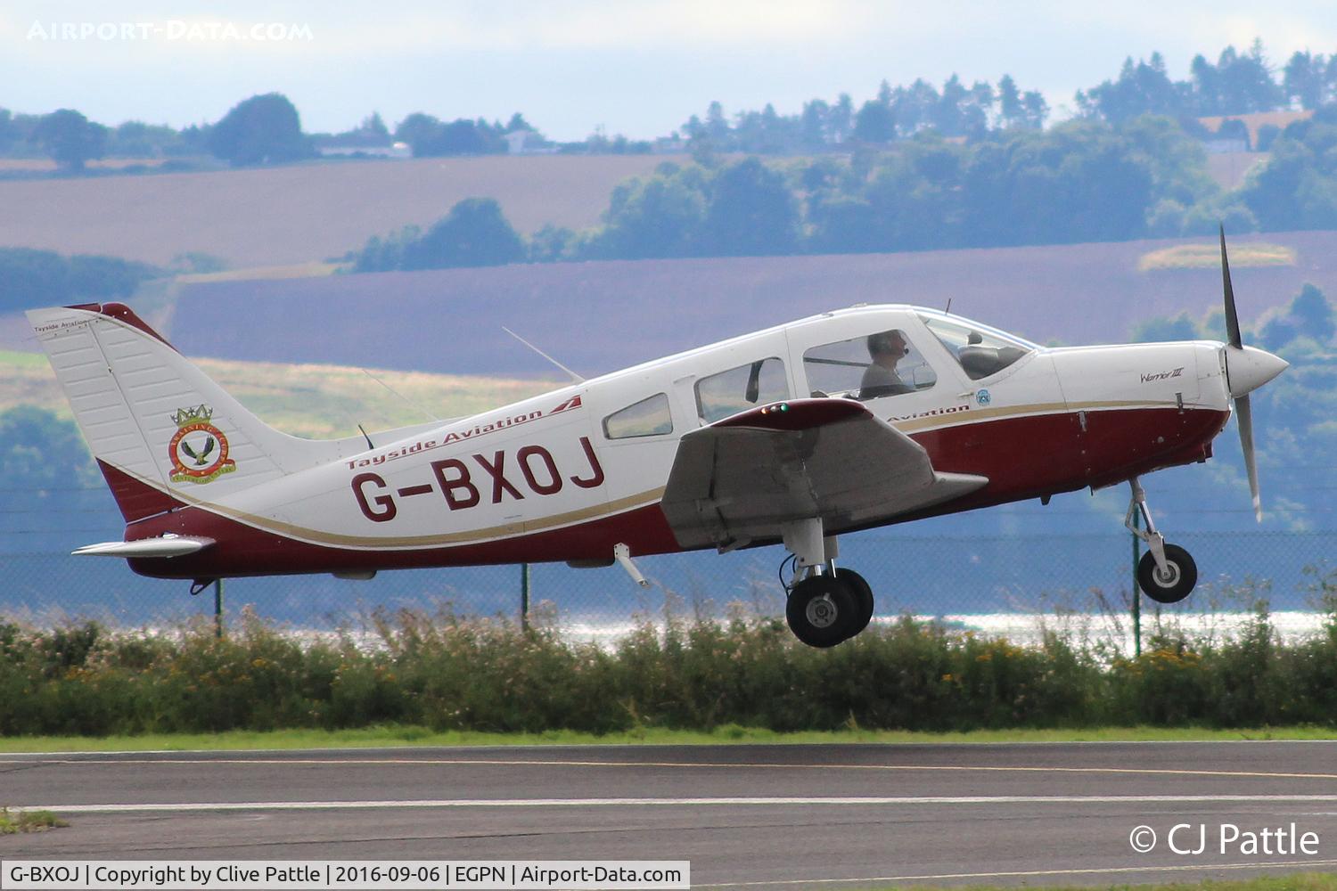 G-BXOJ, 1996 Piper PA-28-161 Warrior III C/N 2842010, Lift off at Dundee EGPN