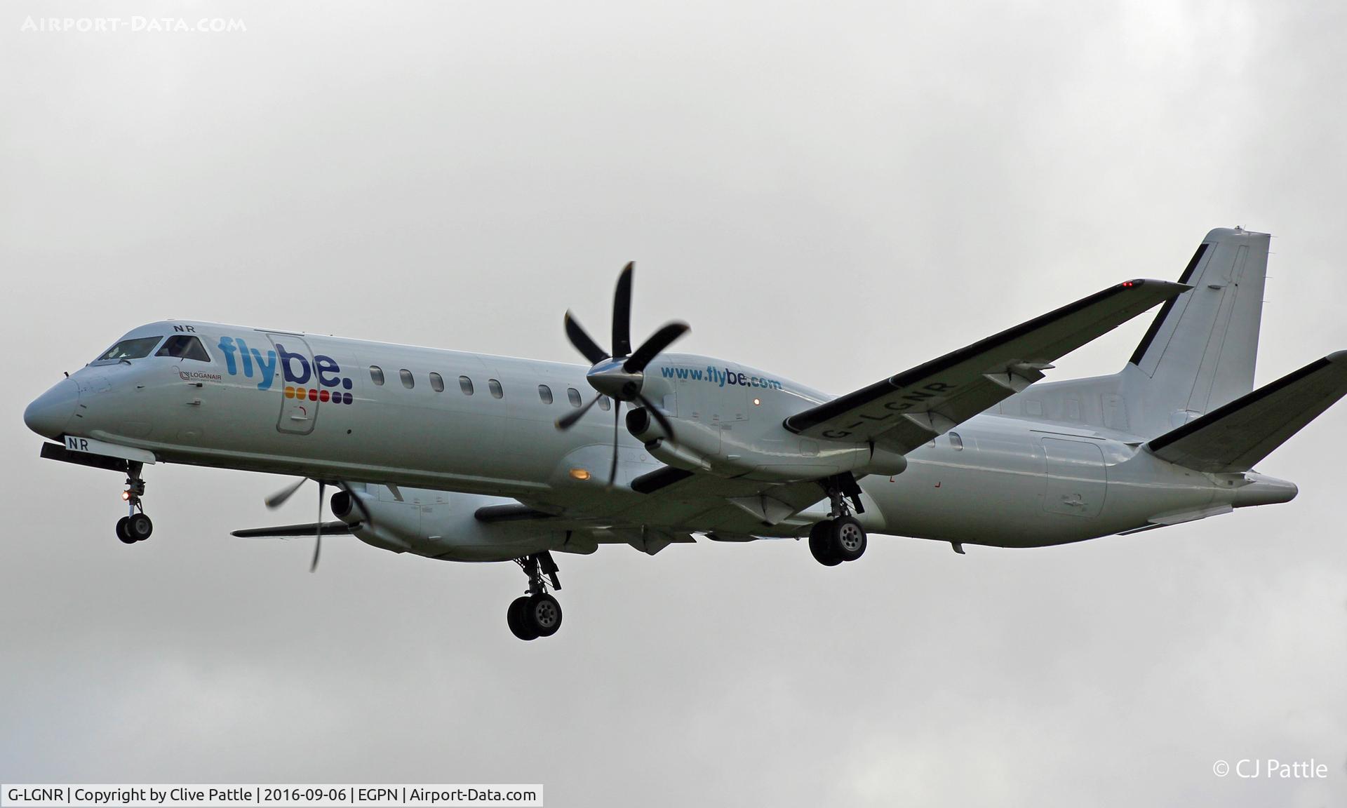 G-LGNR, 1993 Saab 2000 C/N 2000-004, Landing at Dundee EGPN