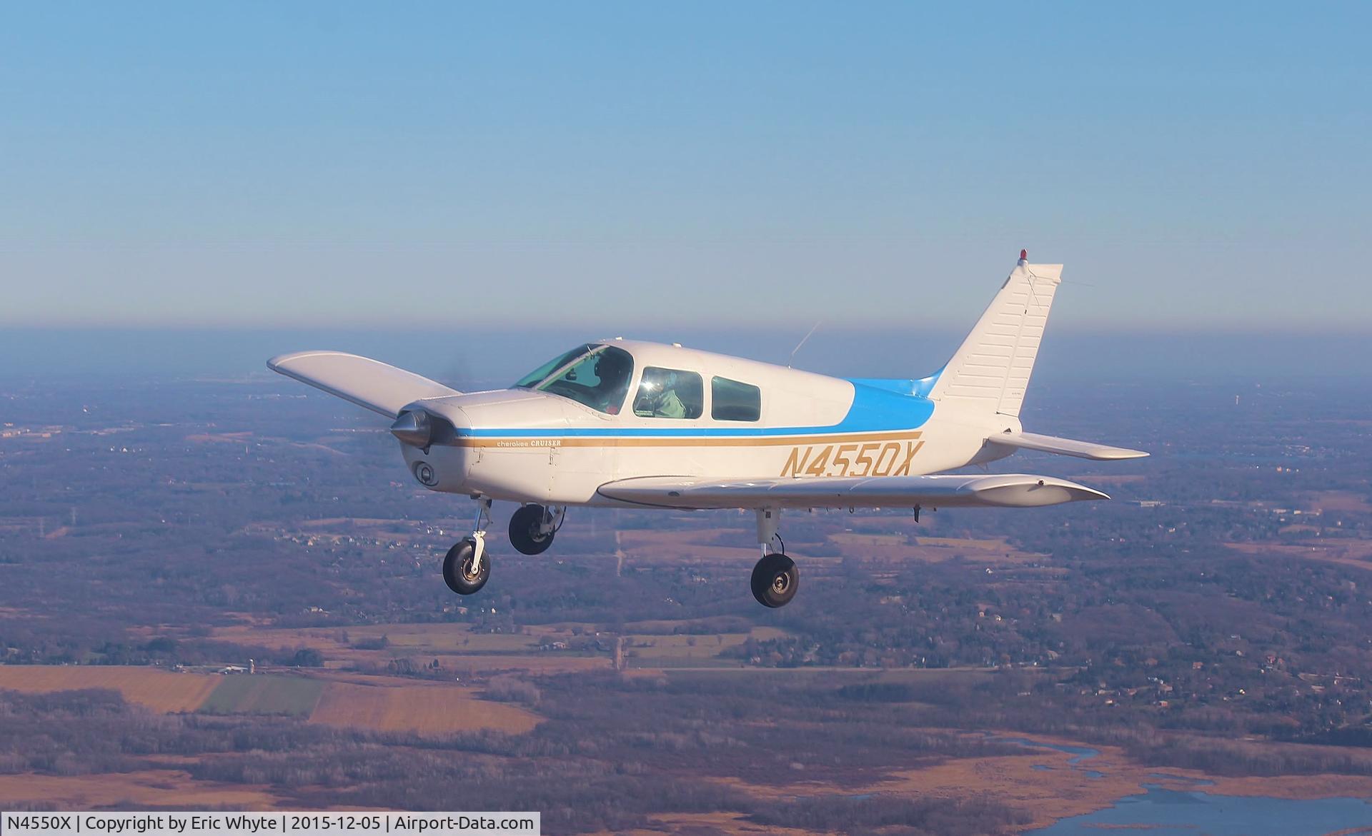 N4550X, 1975 Piper PA-28-140 Cherokee C/N 28-7625053, Piper Cherokee 140 N4550X over Southern Wisconsin