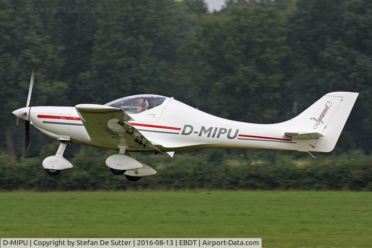 D-MIPU, 2007 Aerospool WT-9 Dynamic C/N DYK18/2007, Oldtimer Fly In 2016.