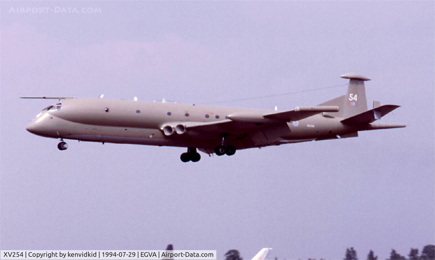 XV254, Hawker Siddeley Nimrod MR.2 C/N 8029, Royal Air Force arriving at RIAT.