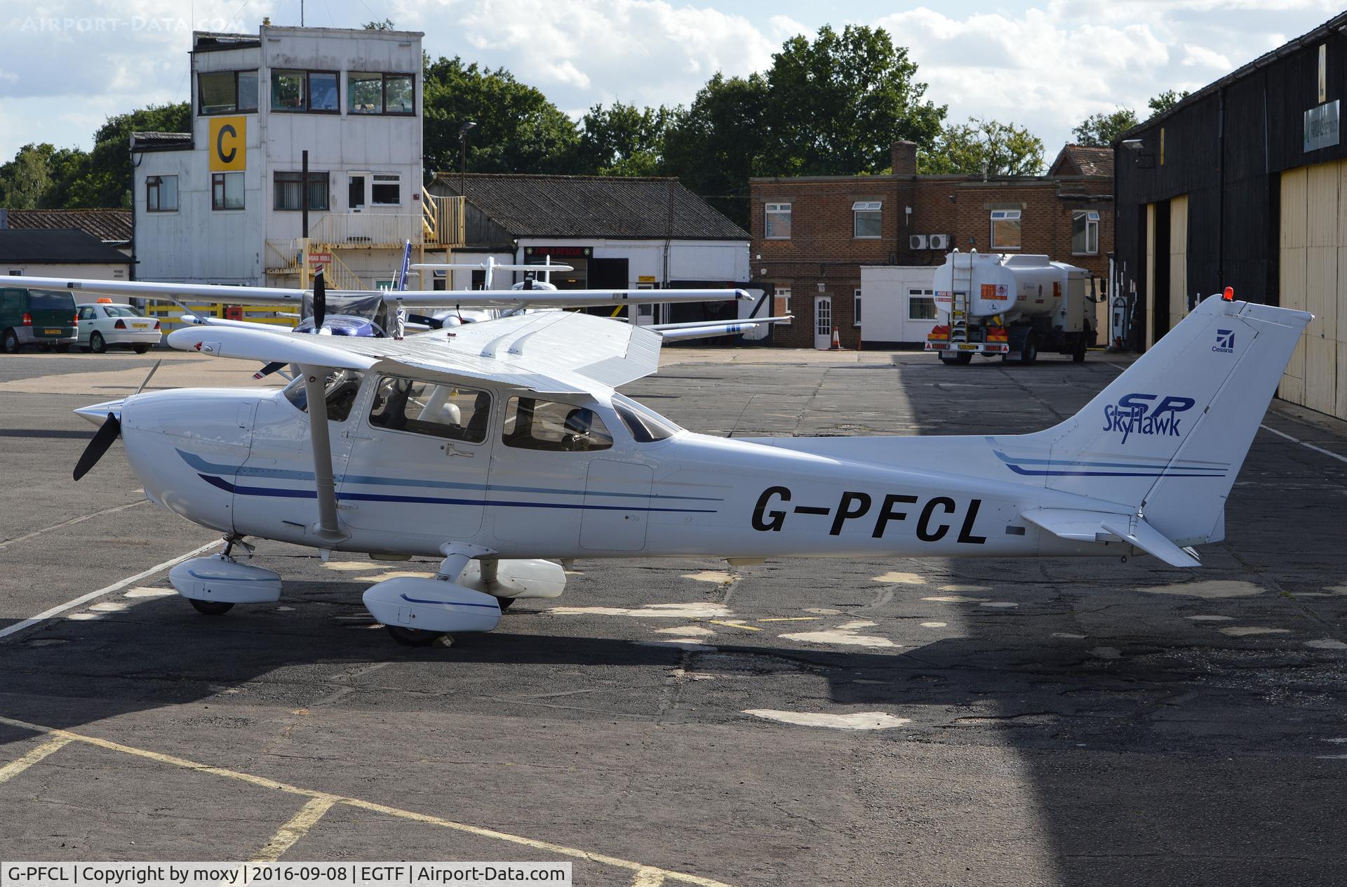 G-PFCL, 2003 Cessna 172S Skyhawk SP C/N 172S9330, Cessna 172S at Fairoaks. Ex N53287