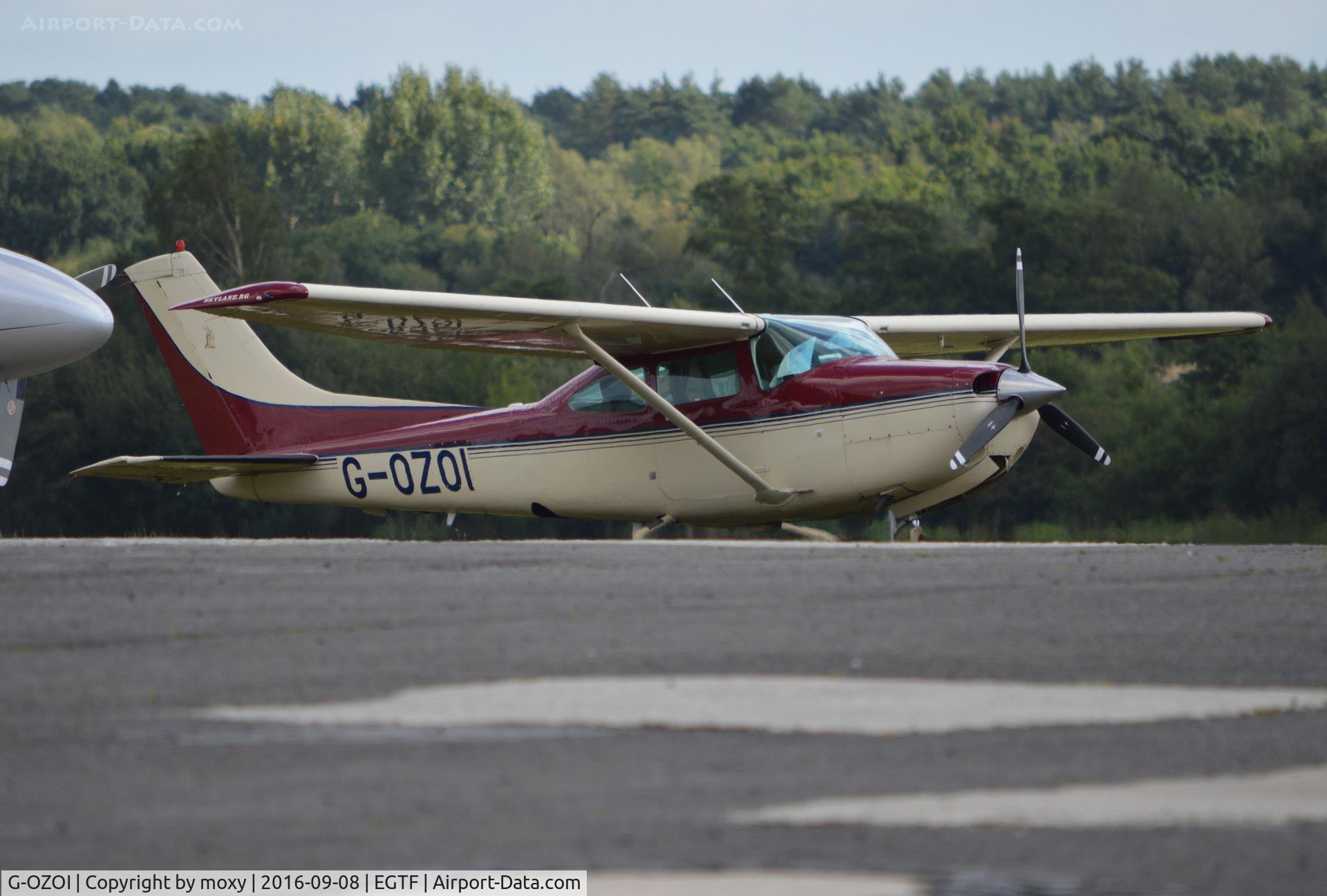 G-OZOI, 1983 Cessna R182 Skylane RG C/N R182-01950, Cessna R182 at Fairoaks.