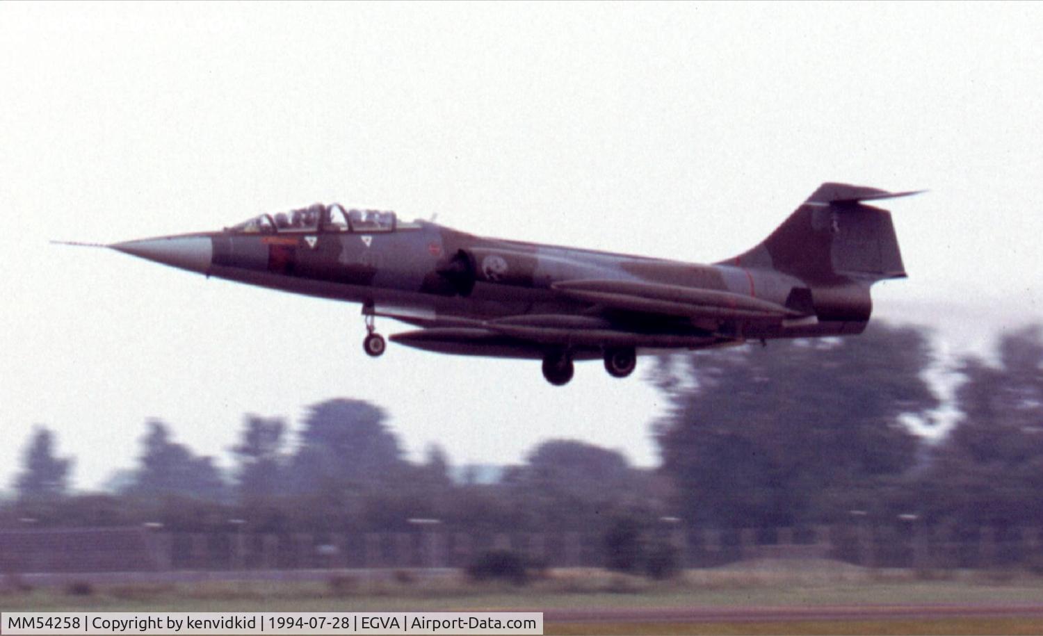 MM54258, 1969 Lockheed TF-104G Starfighter C/N 583H-5209, Italian Air Force arriving at RIAT.