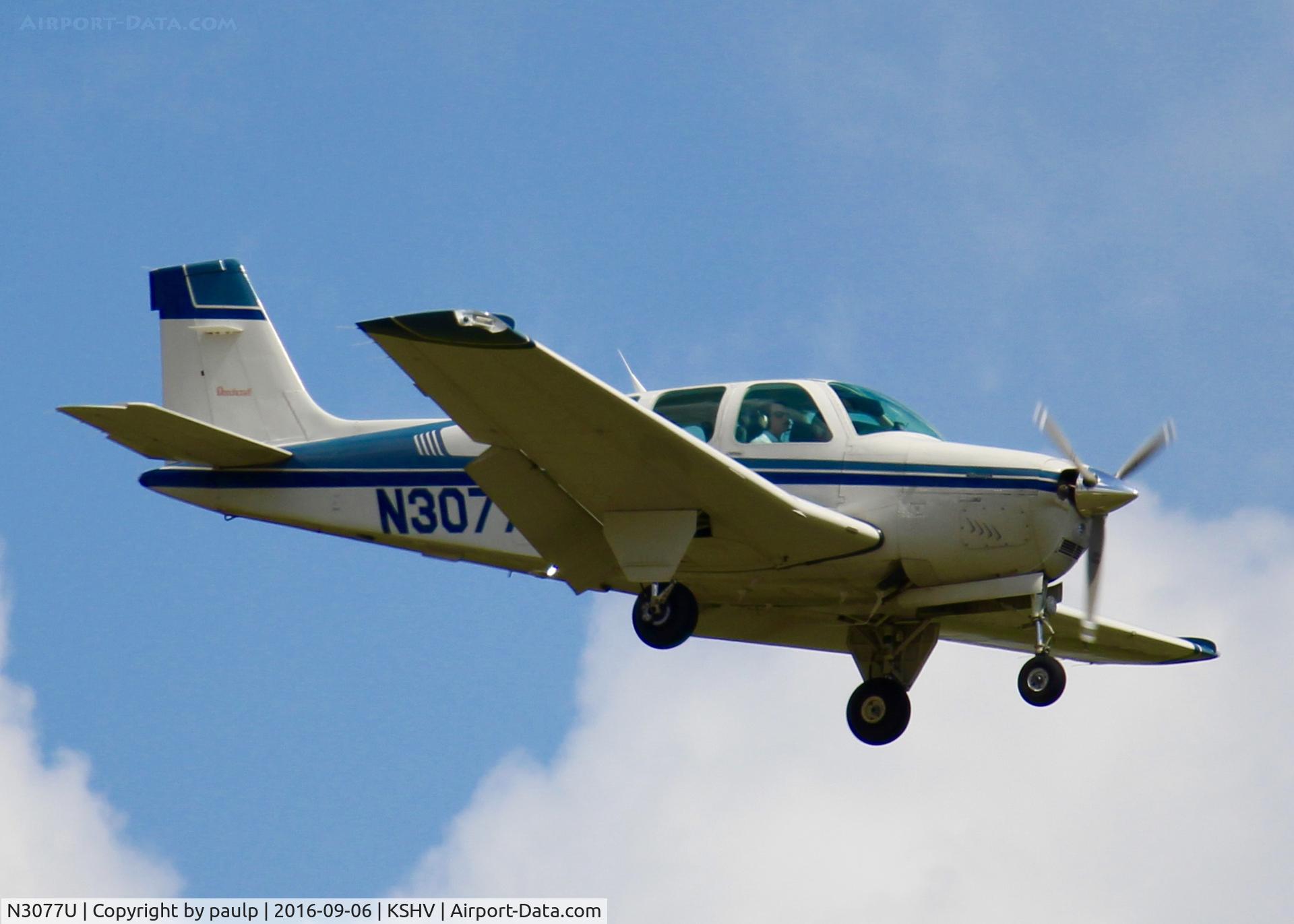 N3077U, 1986 Beech F33A Bonanza C/N CE-1085, At Shreveport Regional.