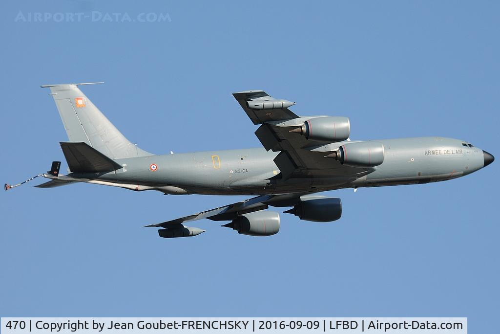 470, 1964 Boeing C-135FR Stratotanker C/N 18679, touch and go runway 05 for French Air Force