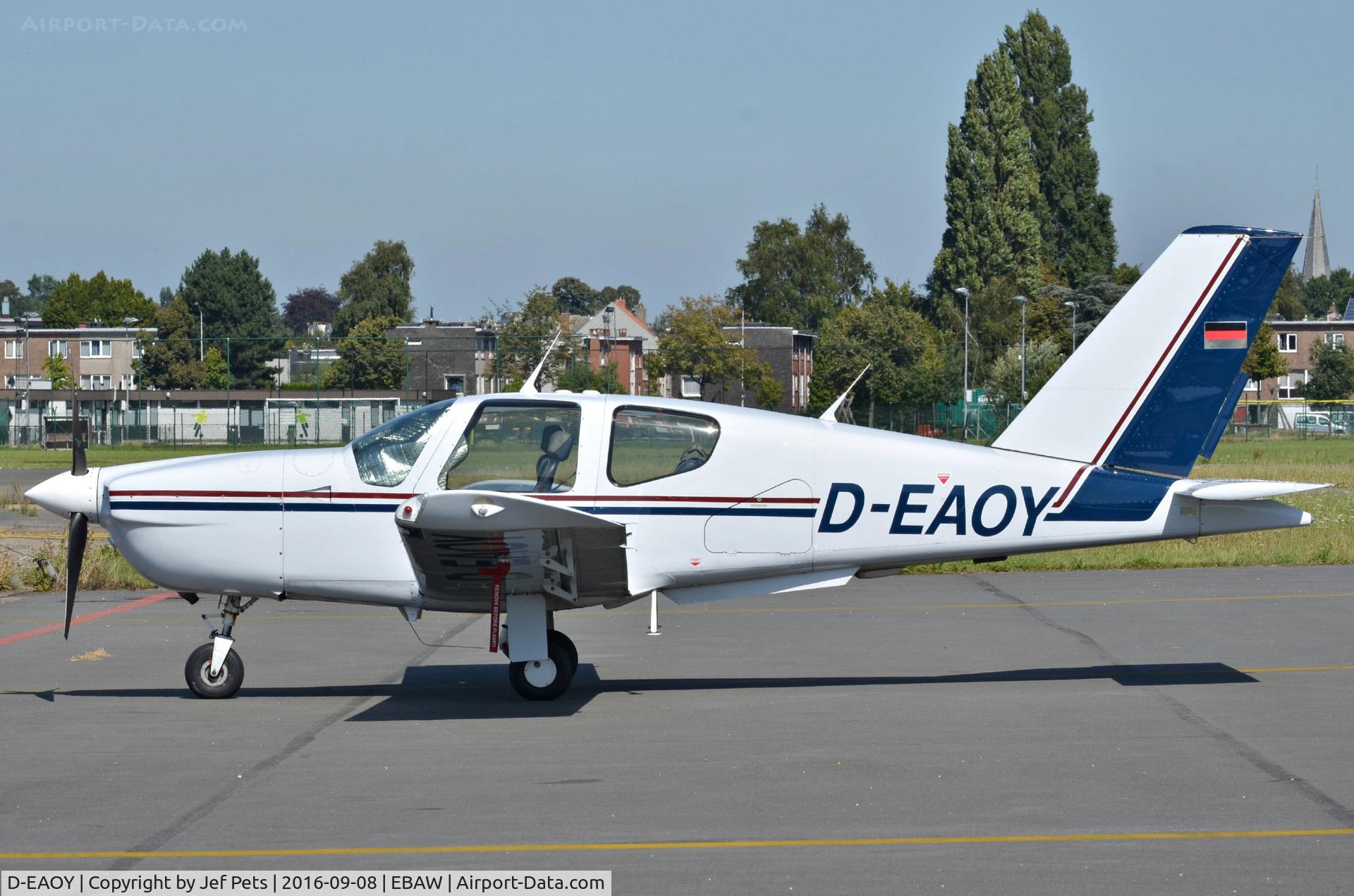 D-EAOY, 1990 Socata TB-20 Trinidad C/N 998, Parked.