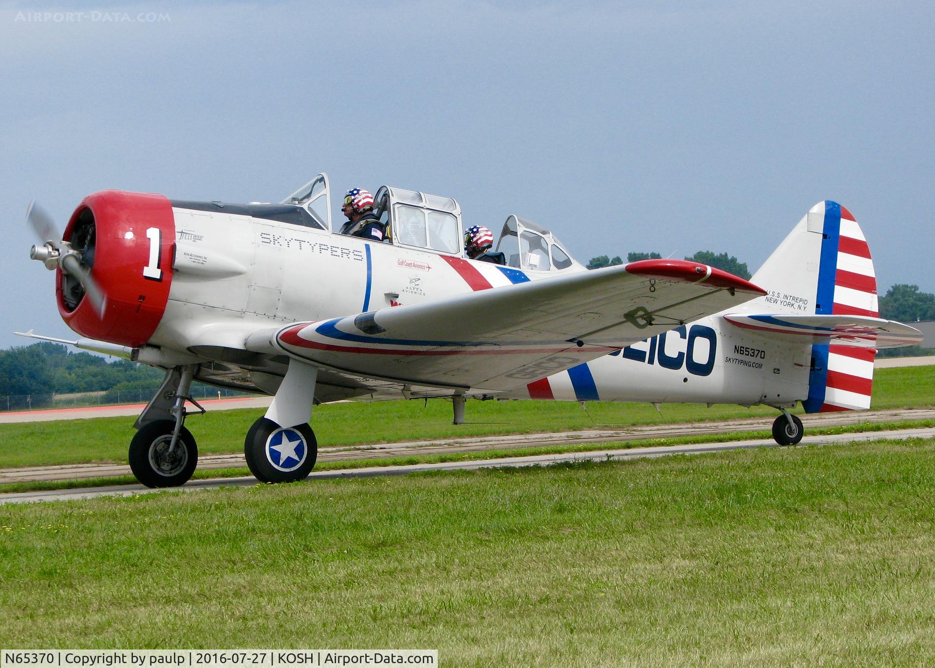 N65370, 1941 North American SNJ-2 Texan C/N 2562, At AirVenture 2016.