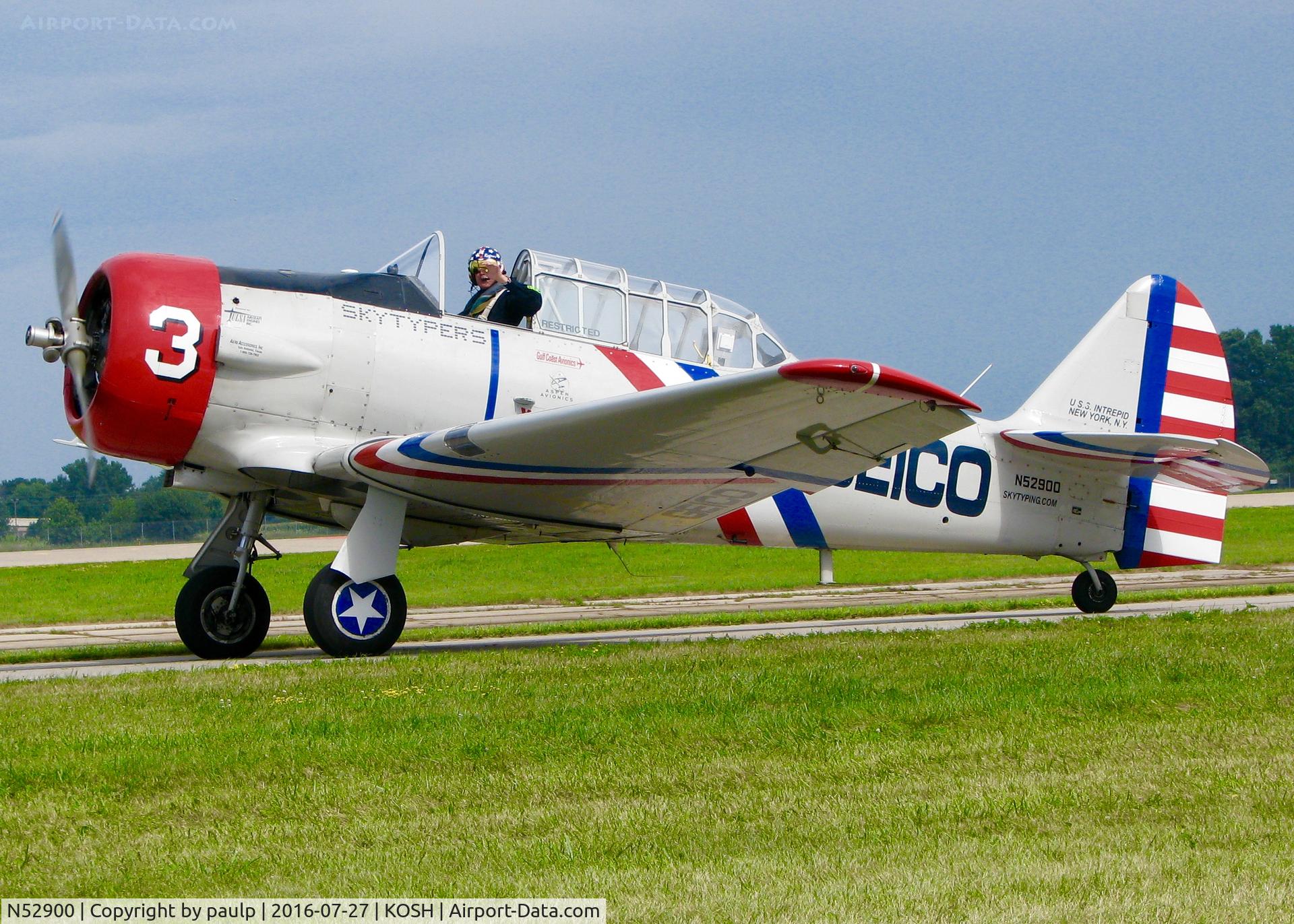 N52900, 1940 North American SNJ-2 Texan C/N 2010, At AirVenture 2016.