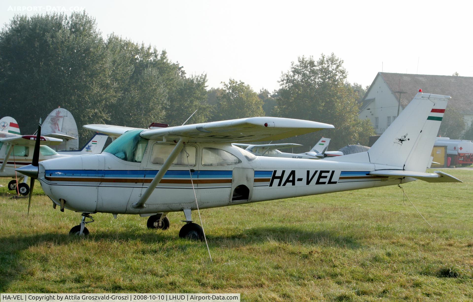 HA-VEL, 1969 Reims F172H Skyhawk C/N 0534, Szeged Airort, Hungary