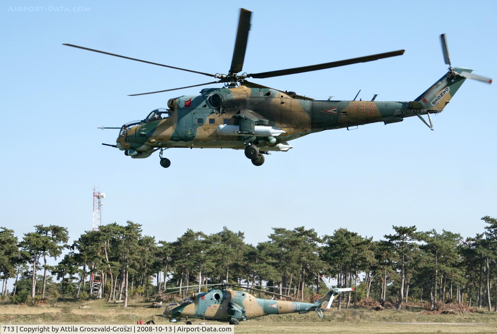 713, 1985 Mil Mi-24V Hind E C/N 220713, Veszprém, Jutas-Ujmajor. The Hungarian airforce is his practising base