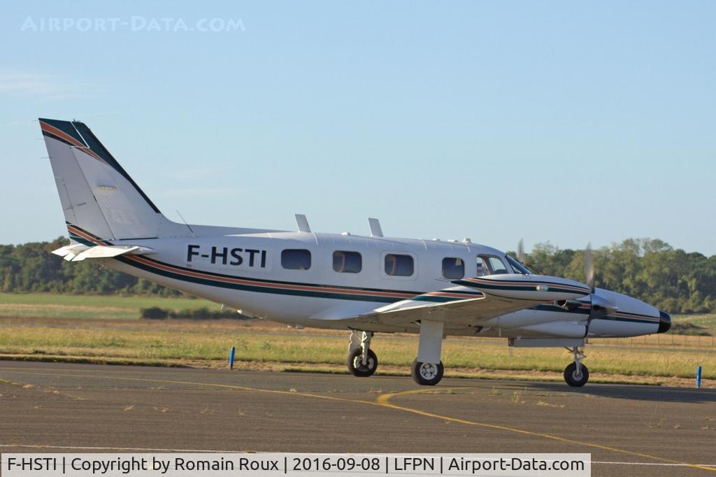 F-HSTI, 1981 Piper PA-31T2-620 Cheyenne IIXL C/N 31T-8166033, Taxiing