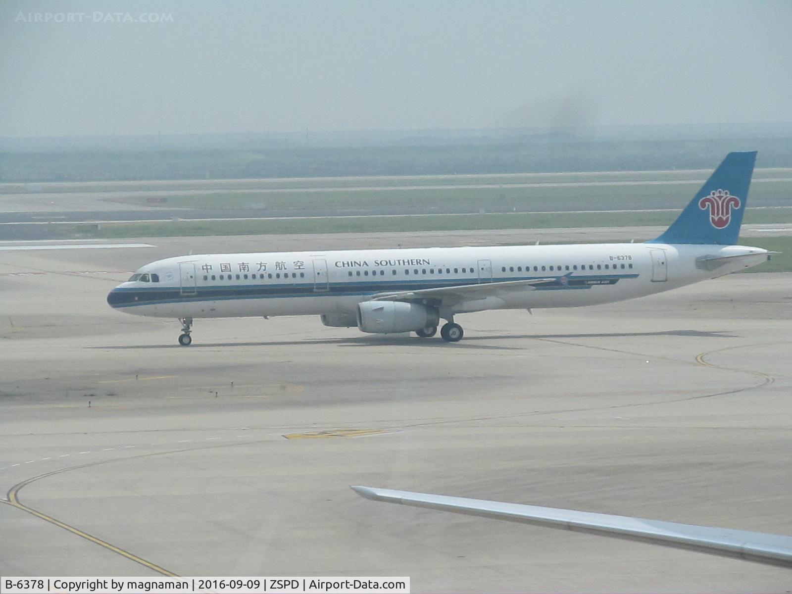 B-6378, 2008 Airbus A321-231 C/N 3645, taxying in after landing