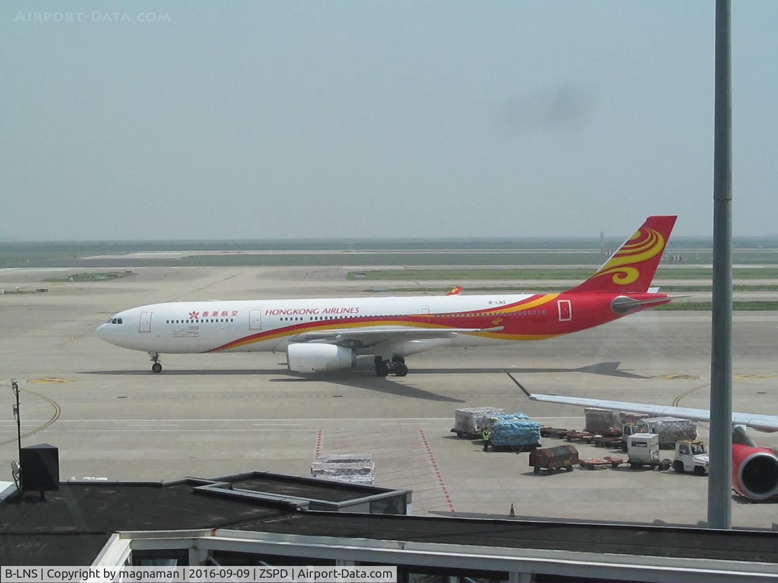 B-LNS, 2010 Airbus A330-343X C/N 1105, taxying in to stand