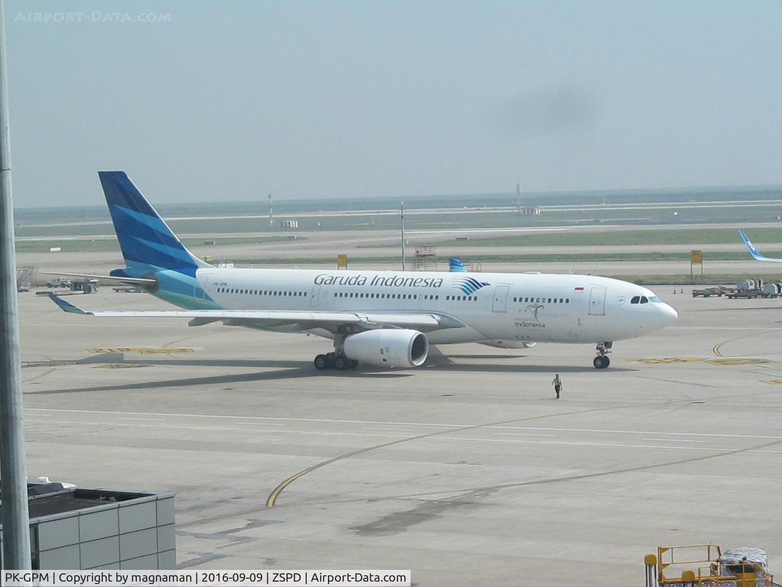 PK-GPM, 2011 Airbus A330-243 C/N 1214, taxying out at PVG