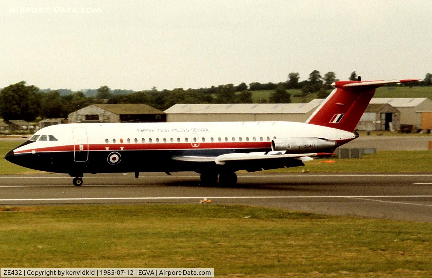 ZE432, 1973 BAC 111-479FU One-Eleven C/N BAC.250, Empire Test Pilot's School arriving at IAT.