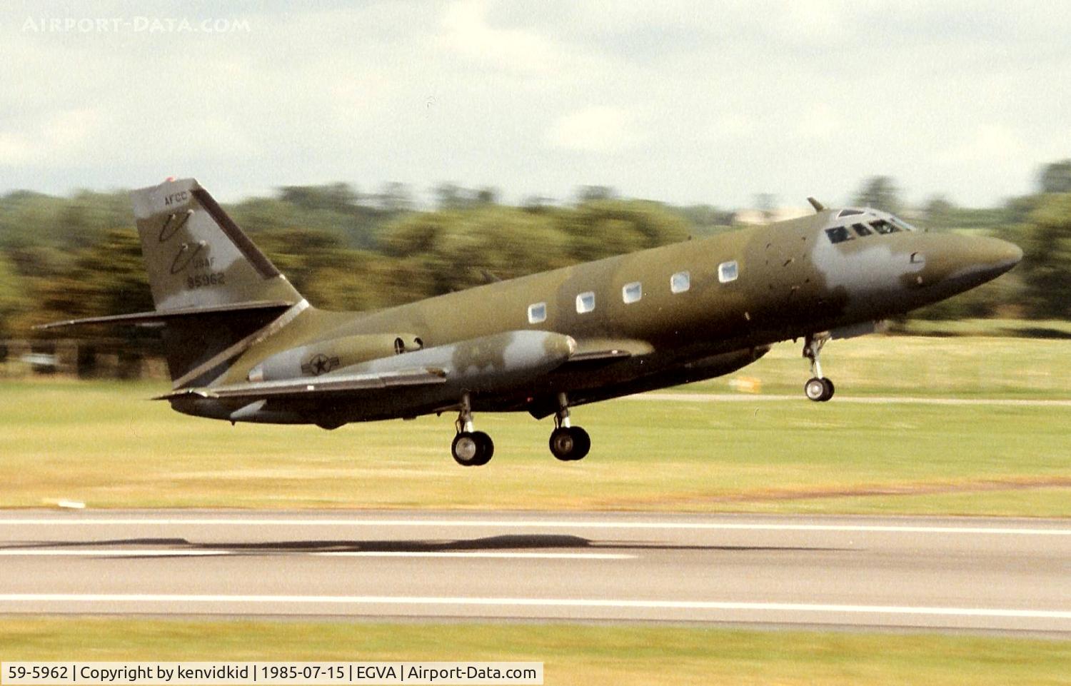 59-5962, 1961 Lockheed C-140A Jetstar C/N 1329-5032, US Air Force departing IAT.