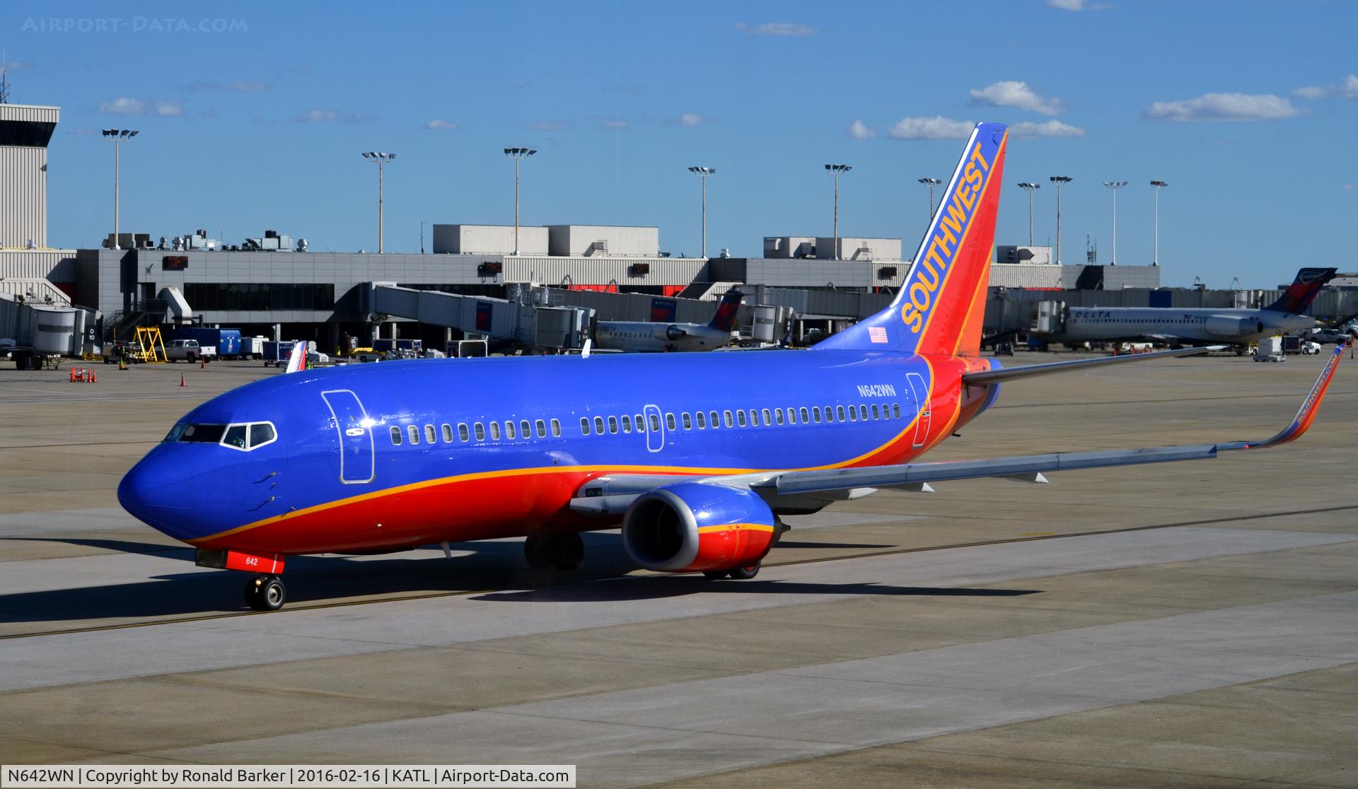 N642WN, 1997 Boeing 737-3H4 C/N 27715, Taxi Atlanta