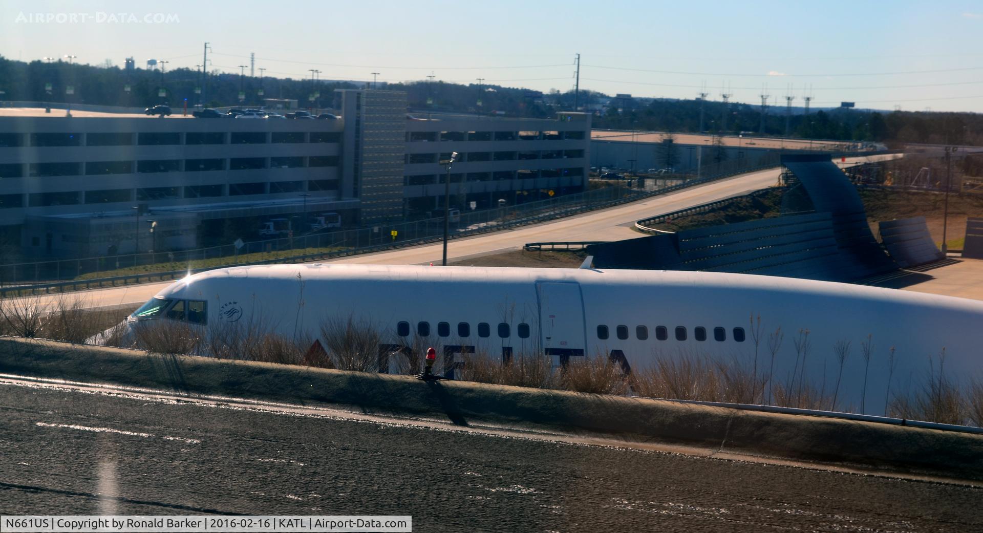 N661US, 1989 Boeing 747-451 C/N 23719, Parked Atlanta