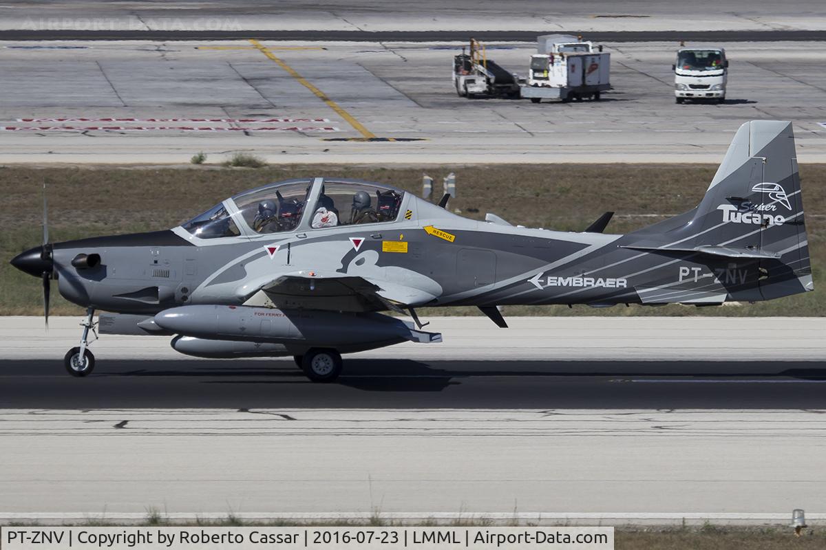 PT-ZNV, Embraer A-29B Super Tucano (EMB-314) C/N 31400221, Runway 31