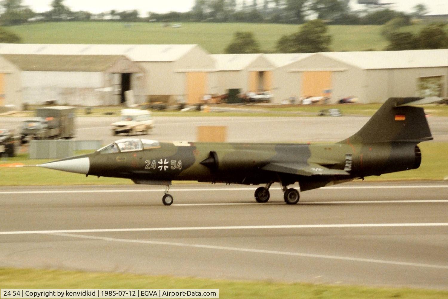 24 54, Lockheed F-104G Starfighter C/N 683-8202, German Air Force arriving at IAT.