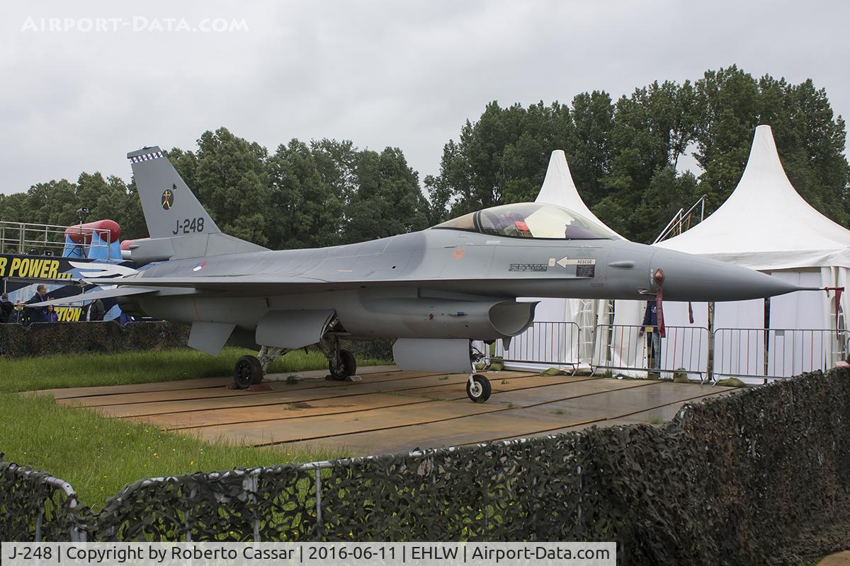 J-248, 1978 Fokker F-16A Fighting Falcon C/N 6D-37, Luchtmahdagen 2016