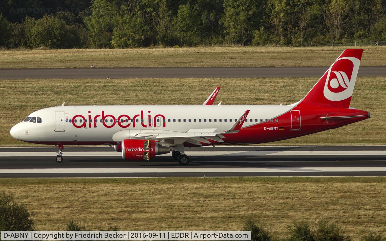 D-ABNY, 2016 Airbus A320-214 C/N 6966, decelerating after touchdown