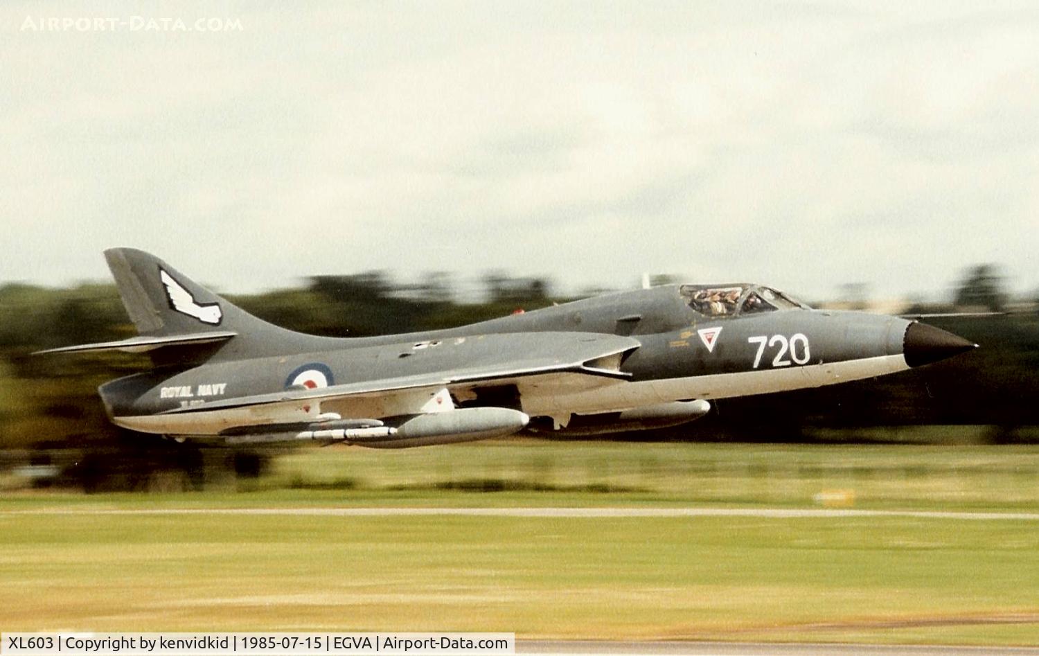 XL603, Hawker Hunter T.8M C/N 41H/695926, Royal Navy departing IAT.