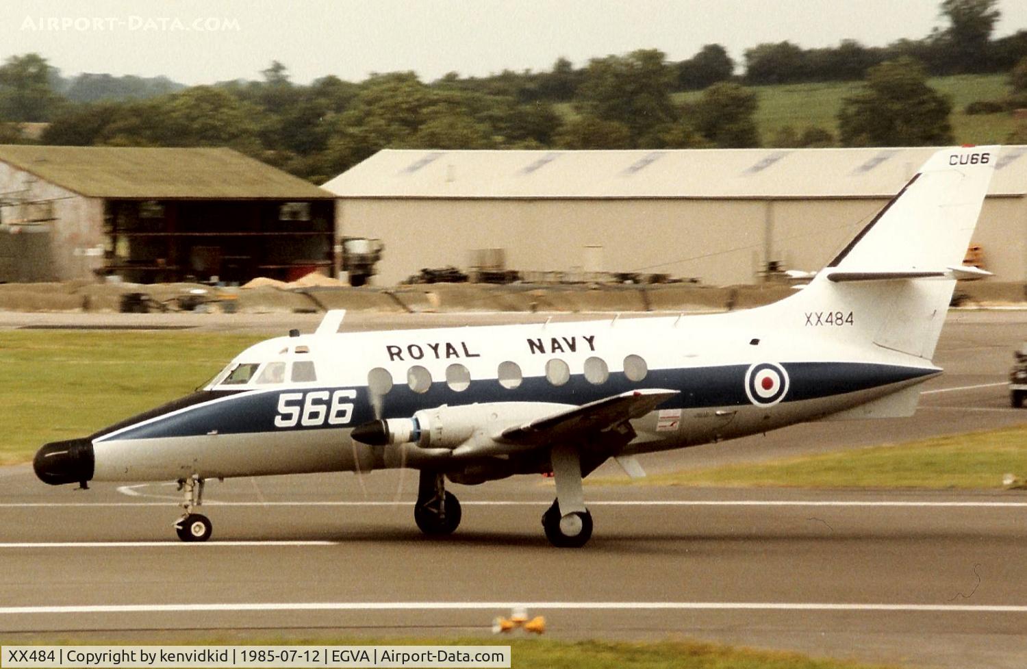 XX484, Scottish Aviation HP-137 Jetstream T.2 C/N 266, Royal Navy arriving at IAT.