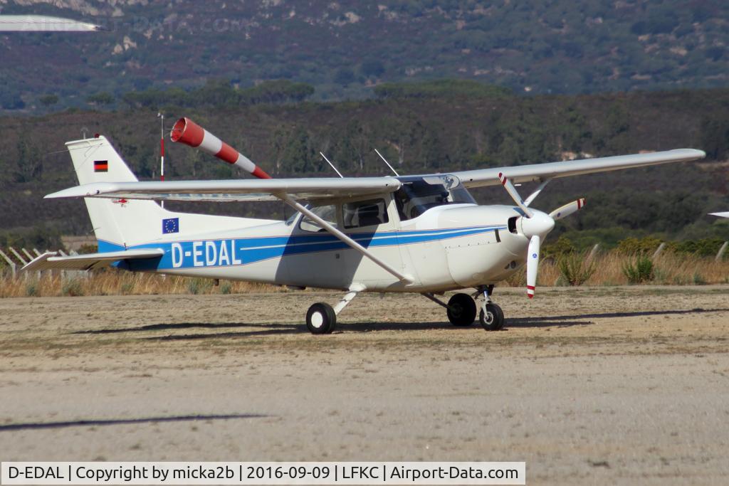 D-EDAL, Reims FR172J C/N 0366, Parked