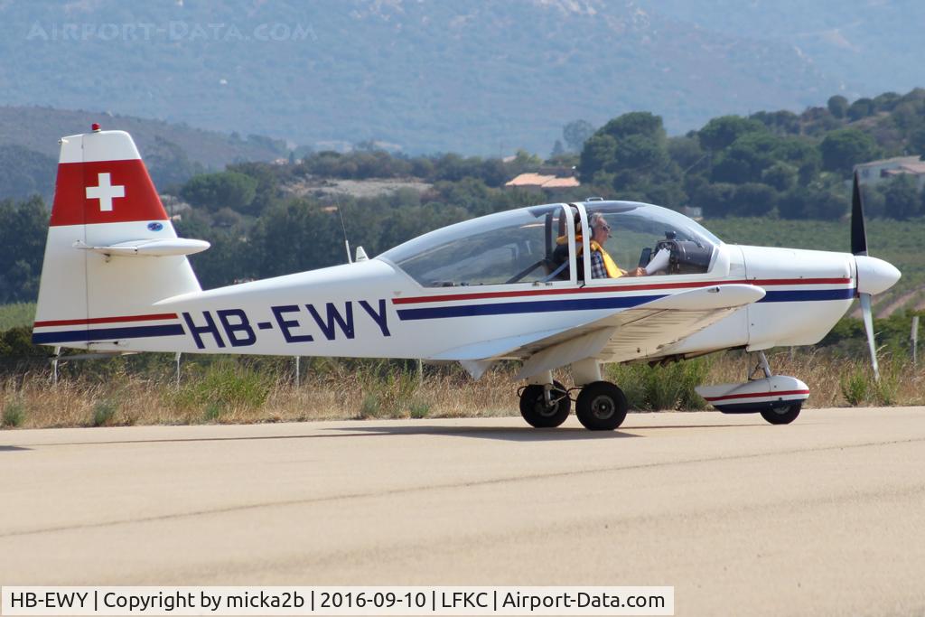 HB-EWY, 1979 Sportavia-Putzer RS-180 Sportsman C/N 6017, Taxiing