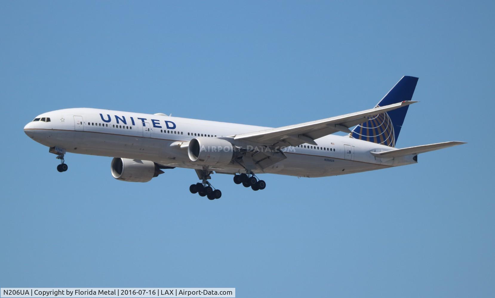 N206UA, 1999 Boeing 777-222/ER C/N 30212, United