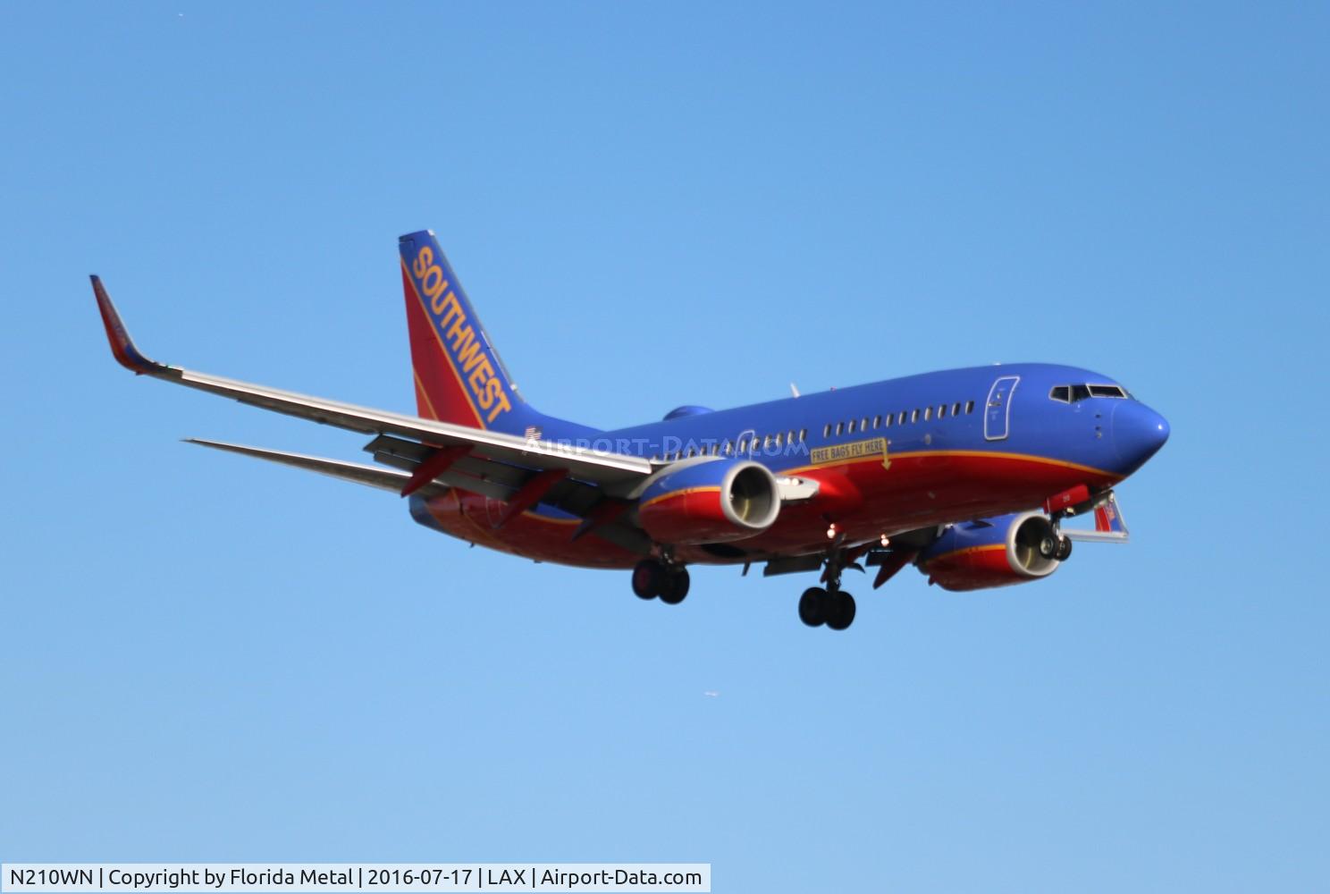 N210WN, 2005 Boeing 737-7H4 C/N 34162, Southwest