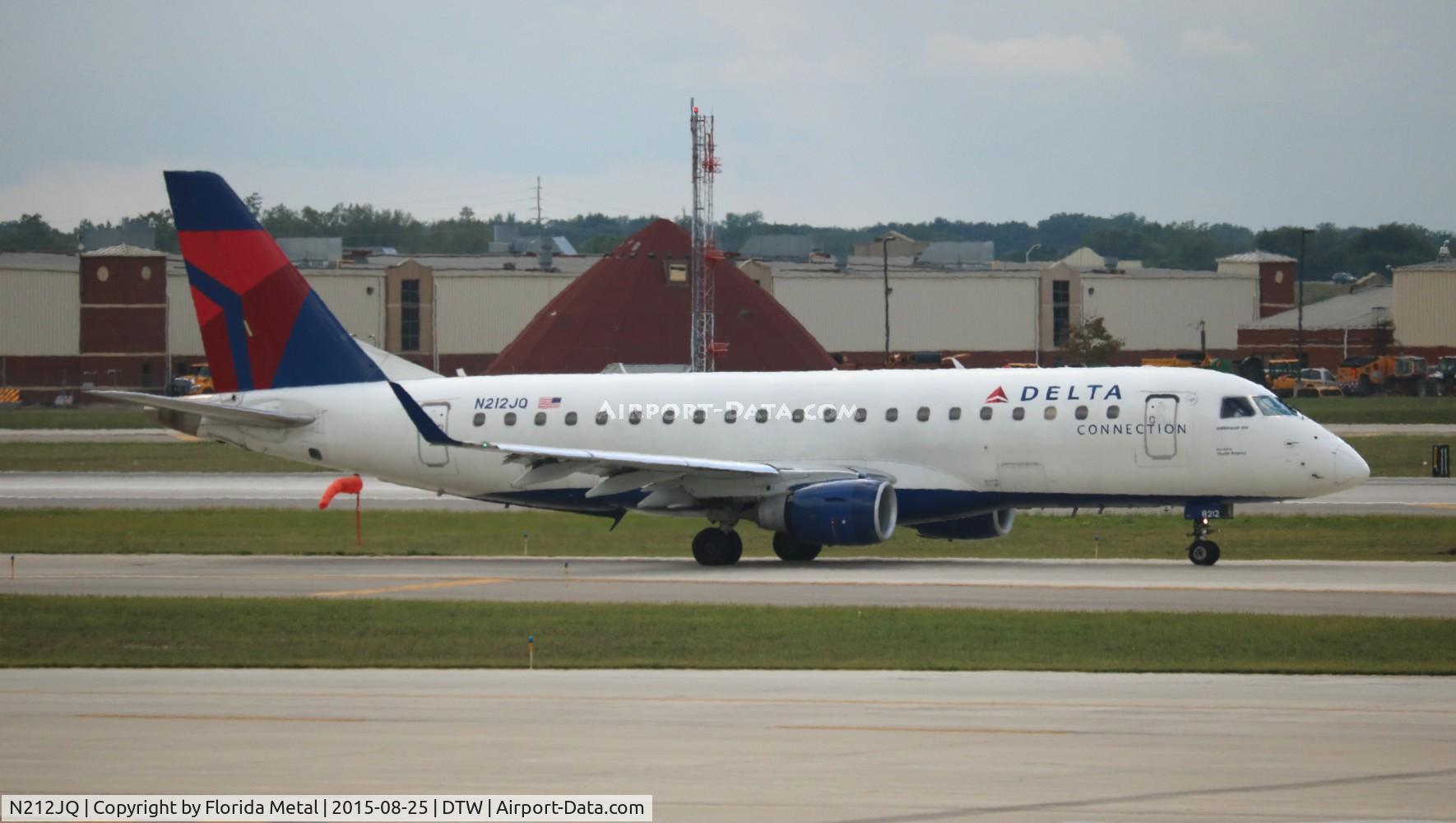 N212JQ, 2008 Embraer 175LR (ERJ-170-200LR) C/N 17000264, Delta Connection