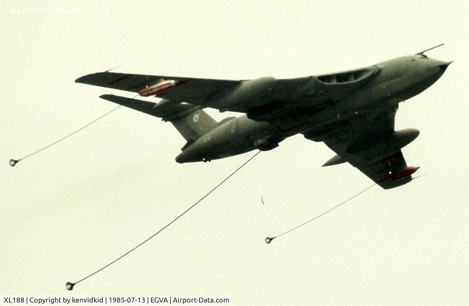 XL188, 1961 Handley Page Victor K.2 C/N HP80/69, Royal Air force fly-by at IAT