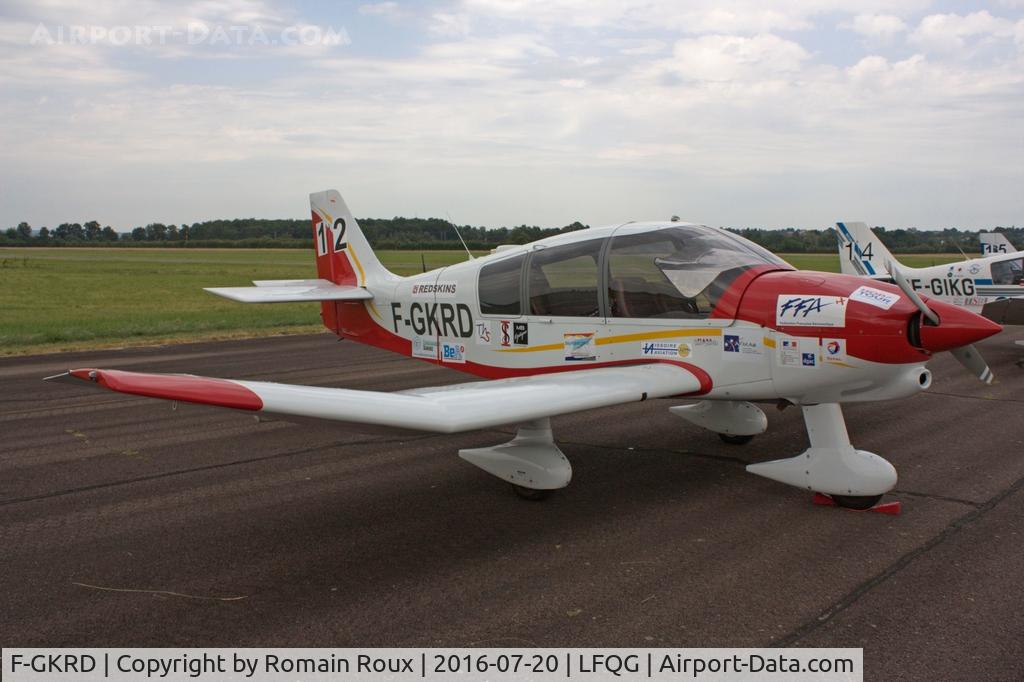 F-GKRD, Robin DR-400-120 Dauphin 2+2 C/N 1992, Parked
