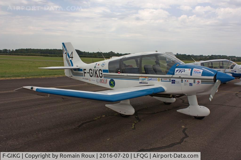 F-GIKG, Robin DR-400-140B Major C/N 1930, Parked