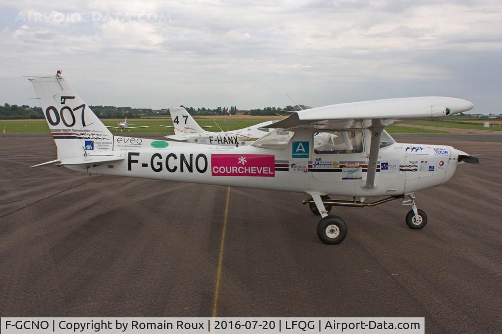 F-GCNO, Reims F152 C/N 1764, Parked