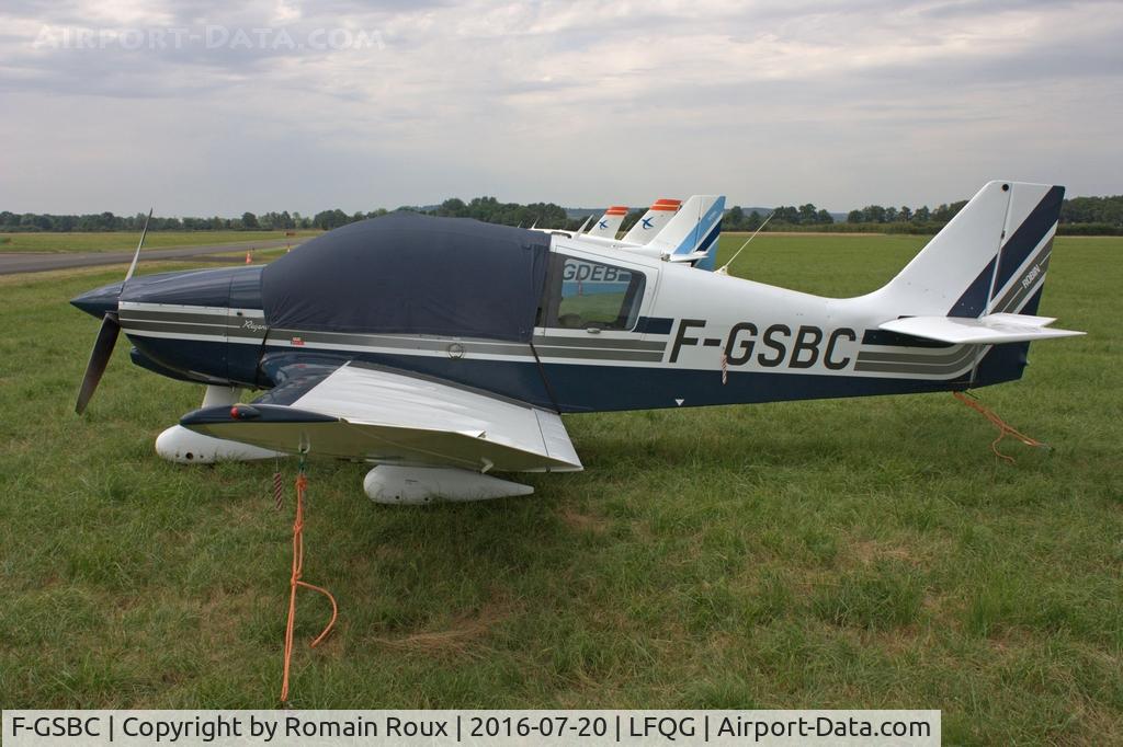 F-GSBC, Robin DR-400-180 Regent C/N 2340, Parked