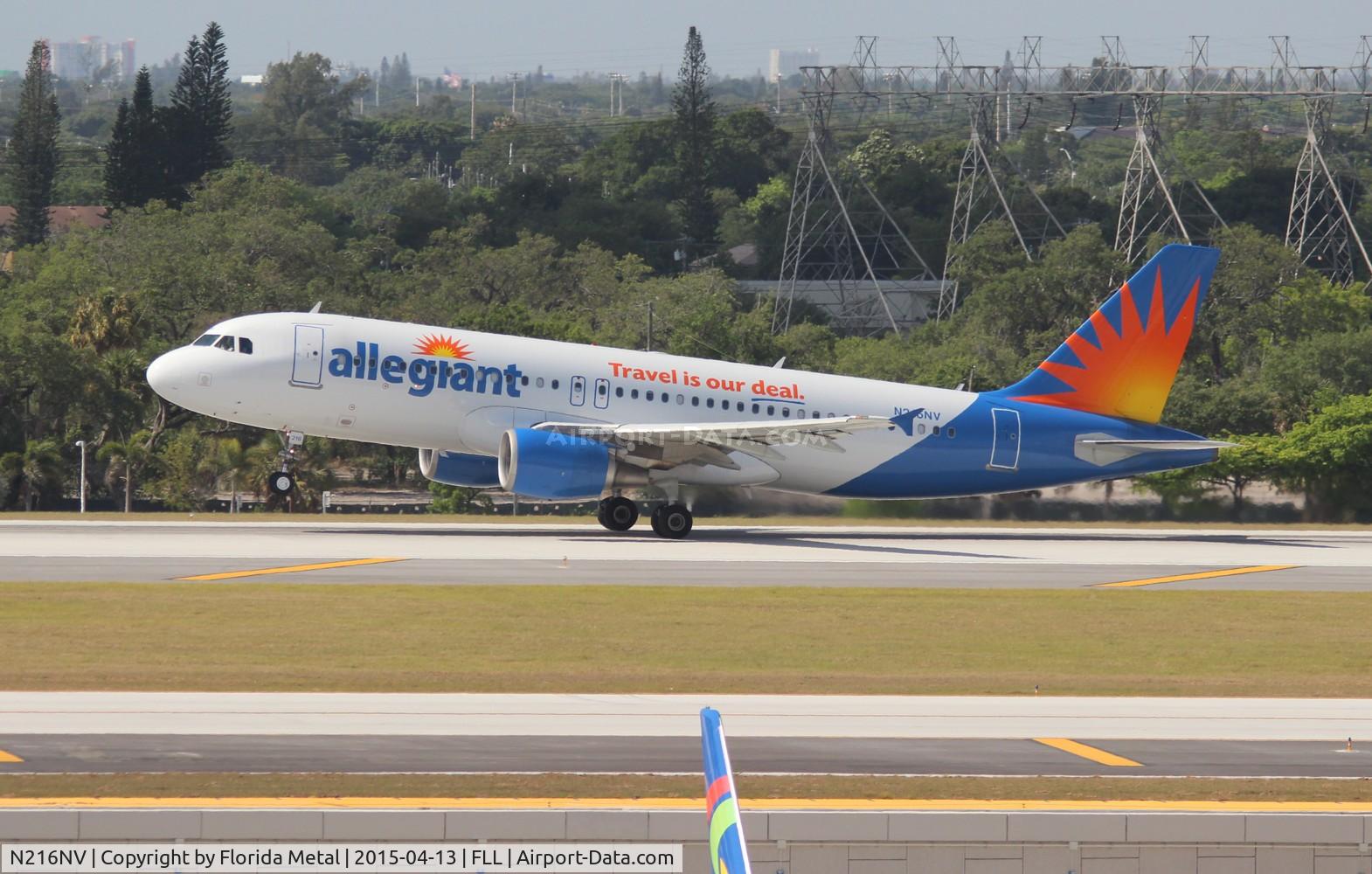 N216NV, 2000 Airbus A320-214 C/N 1318, Allegiant