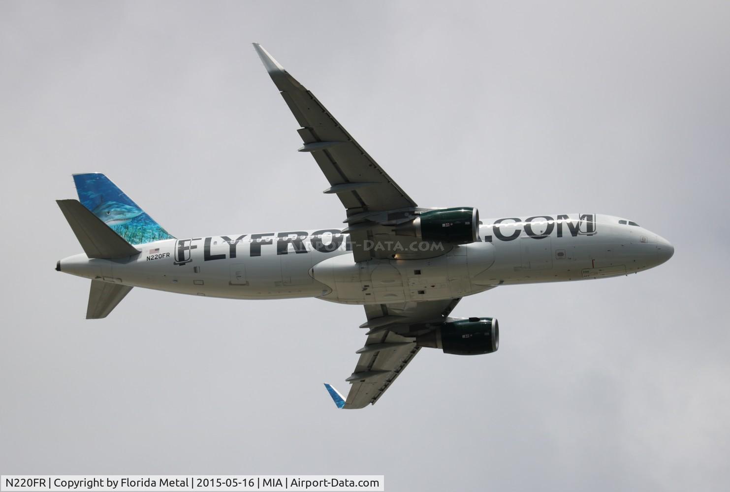 N220FR, 2013 Airbus A320-214 C/N 5661, Finn the Shark