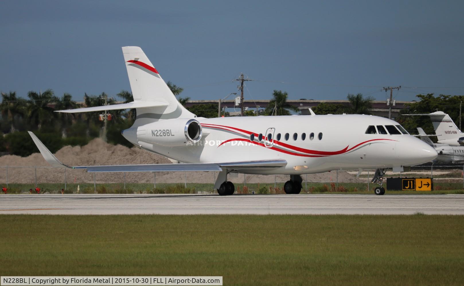 N228BL, 2010 Dassault Falcon 2000EX C/N 228, Falcon 2000EX