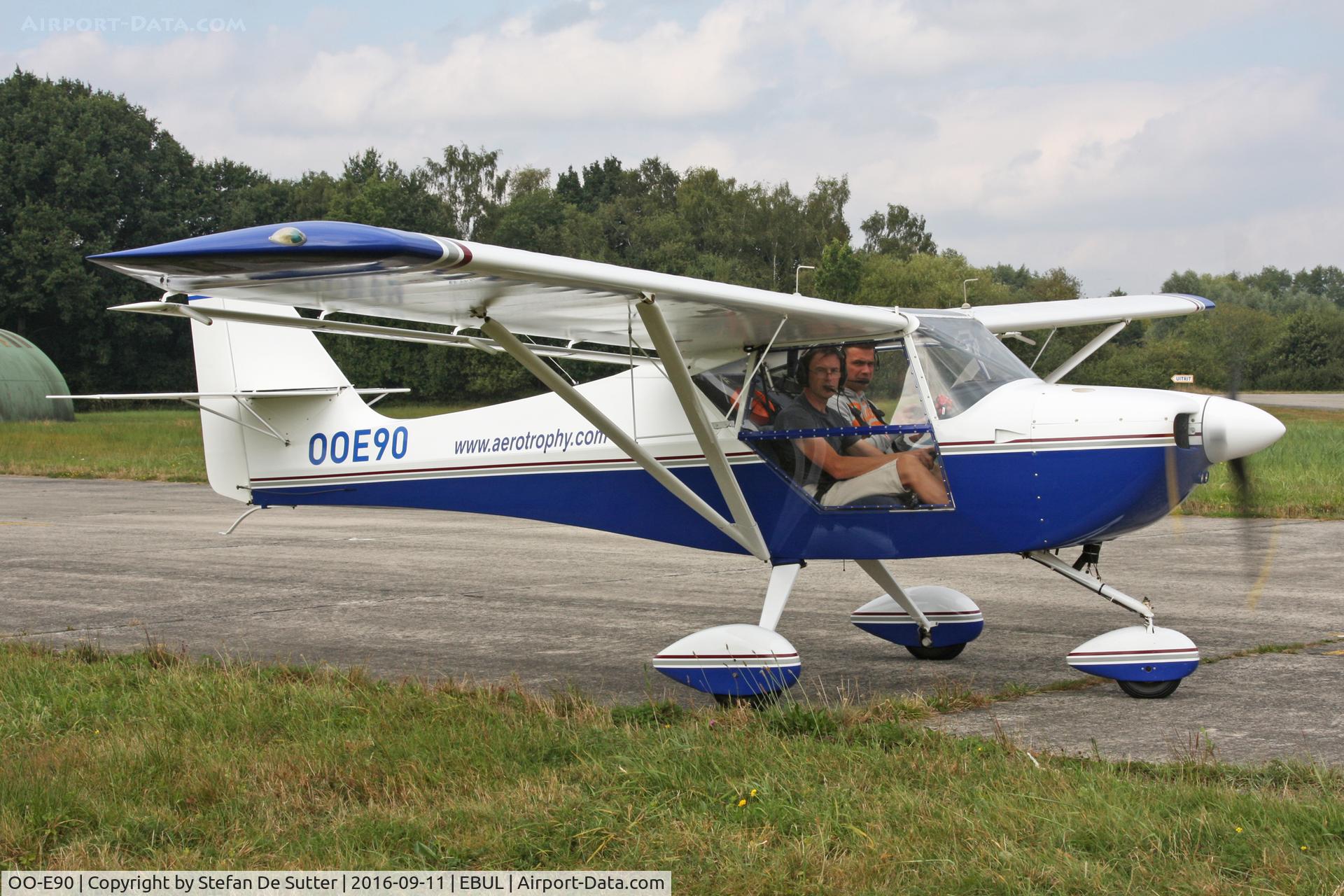 OO-E90, 2005 Aeropro Eurofox C/N 17005, Ready for departure.