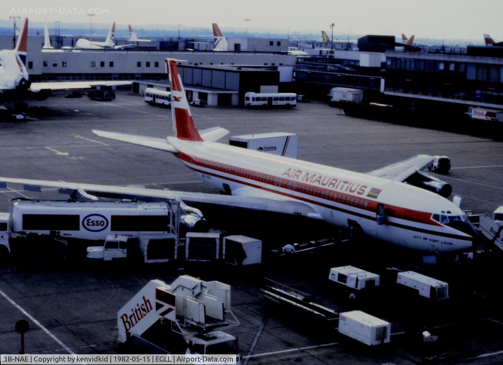 3B-NAE, 1965 Boeing 707-344B C/N 18891, Air Mauritius at LHR.